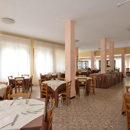 Hotel Attico Chianciano Terme Buitenkant foto