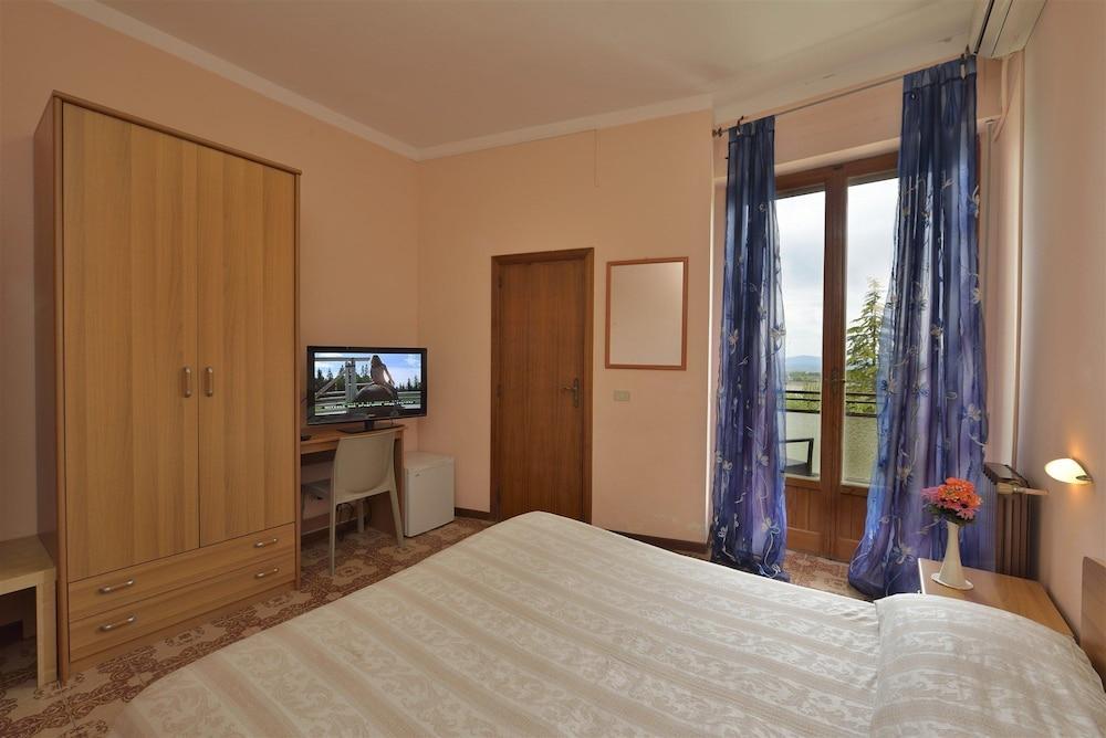 Hotel Attico Chianciano Terme Buitenkant foto