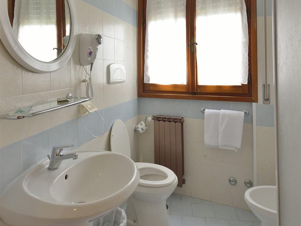 Hotel Attico Chianciano Terme Buitenkant foto