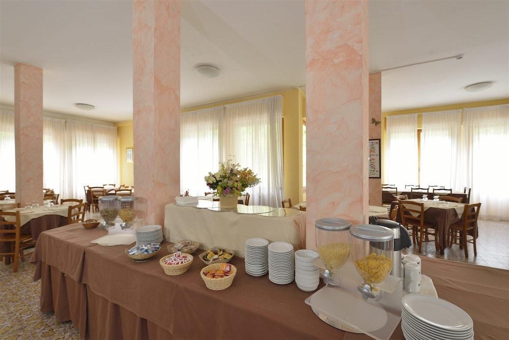 Hotel Attico Chianciano Terme Buitenkant foto