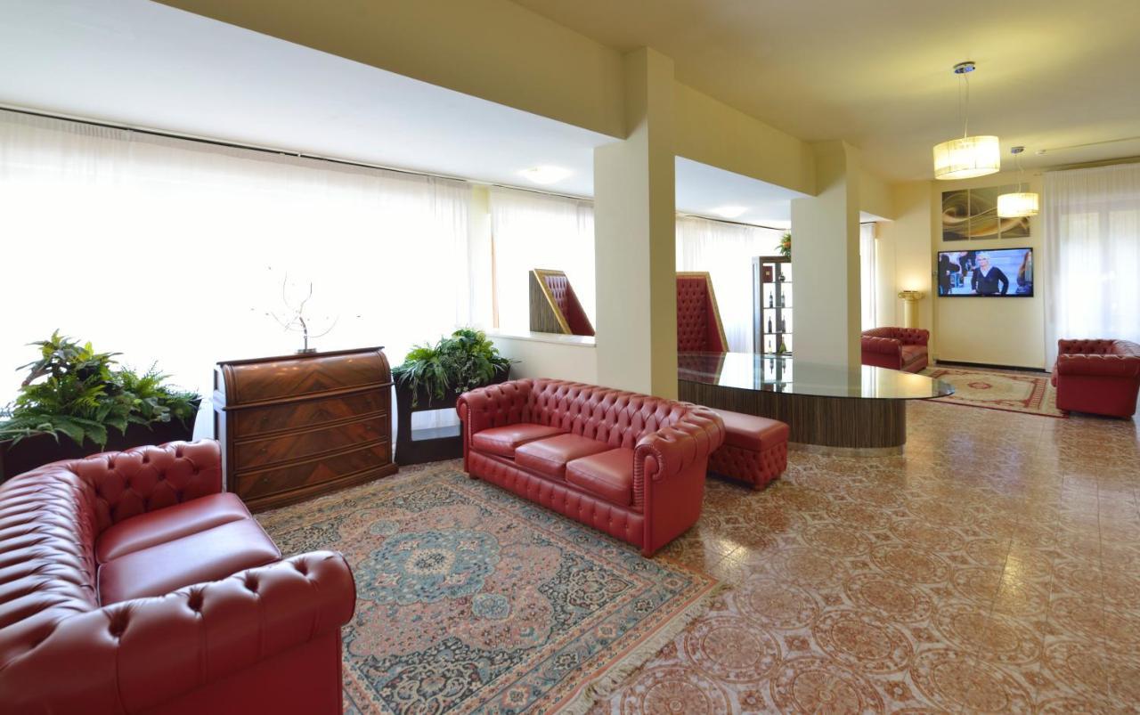 Hotel Attico Chianciano Terme Buitenkant foto