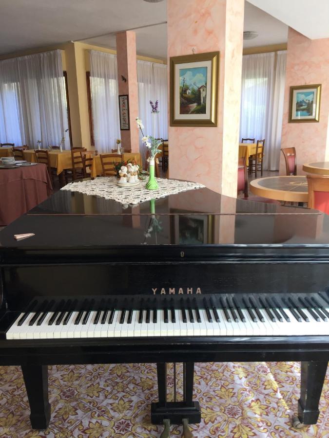 Hotel Attico Chianciano Terme Buitenkant foto