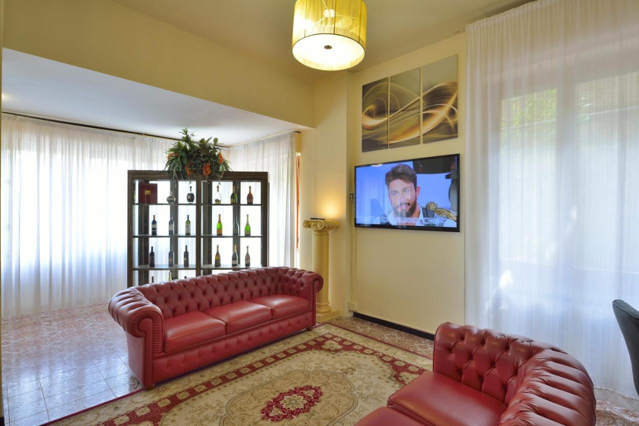 Hotel Attico Chianciano Terme Buitenkant foto