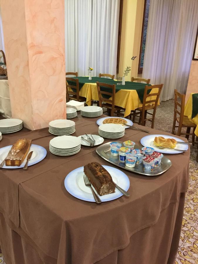 Hotel Attico Chianciano Terme Buitenkant foto