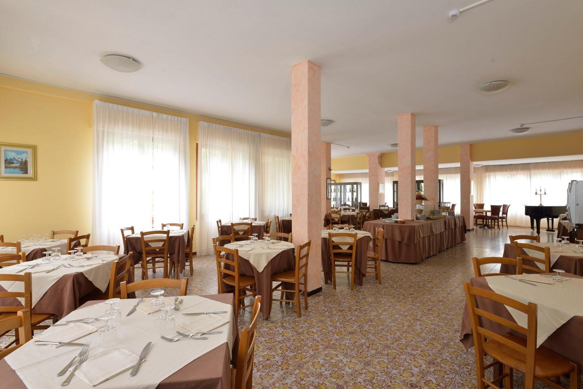 Hotel Attico Chianciano Terme Buitenkant foto